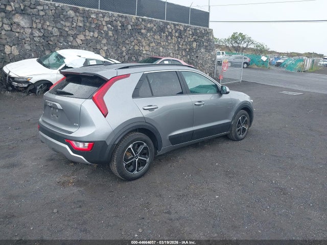 KNDCP3LE8R5169250 KIA NIRO LX