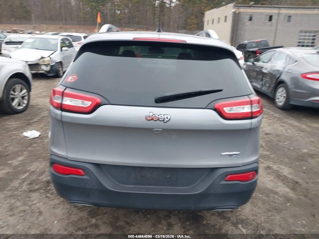 44664096 :رقم المزاد ، 1C4PJLCS9GW171850 vin ، 2016 Jeep Cherokee Latitude مزاد بيع