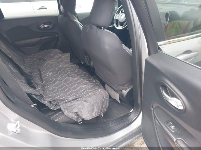 44664096 :رقم المزاد ، 1C4PJLCS9GW171850 vin ، 2016 Jeep Cherokee Latitude مزاد بيع