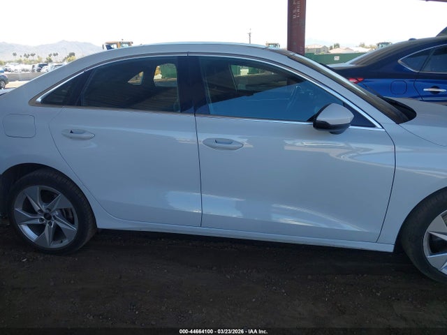 44664100 :رقم المزاد ، WAUAUDGY7RA079442 vin ، 2024 Audi A3 Premium 40 Tfsi Front-wheel Drive S Tronic مزاد بيع