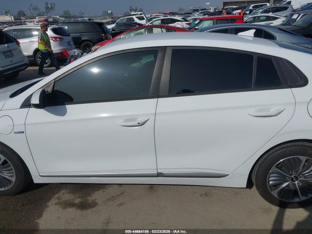 Aukcja sprzedaży 2020 Hyundai Ioniq Plug-in Hybrid Se, vin: KMHC65LD8LU204349, numer aukcji: 44664106