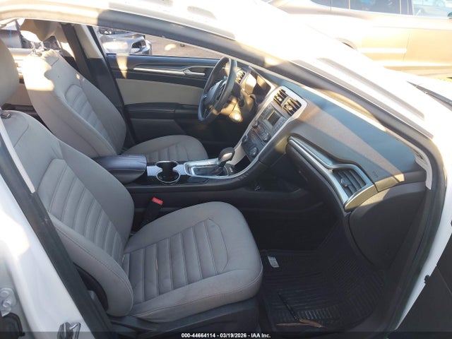 Aukcja sprzedaży 2015 Ford Fusion S, vin: 3FA6P0G70FR306851, numer aukcji: 44664114