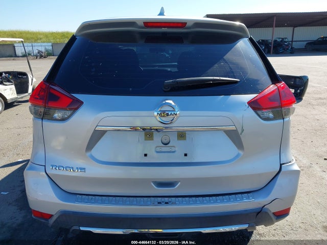 44664132 :رقم المزاد ، KNMAT2MT5JP598526 vin ، 2018 Nissan Rogue S مزاد بيع