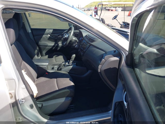 44664132 :رقم المزاد ، KNMAT2MT5JP598526 vin ، 2018 Nissan Rogue S مزاد بيع