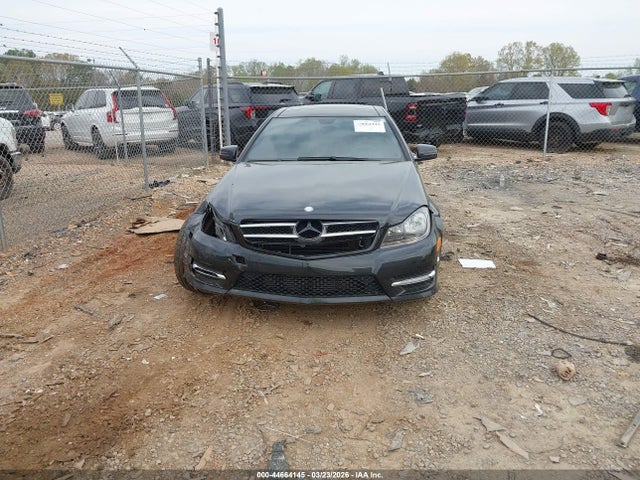 Продажа на аукционе авто 2012 Mercedes-benz C 250, vin: WDDGJ4HB5CF792209, номер лота: 44664145