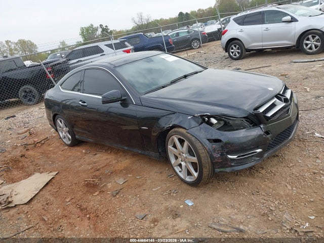 Продажа на аукционе авто 2012 Mercedes-benz C 250, vin: WDDGJ4HB5CF792209, номер лота: 44664145