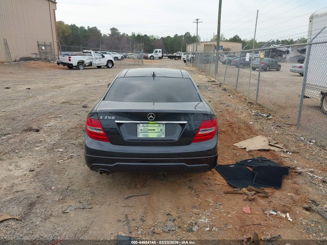 Продажа на аукционе авто 2012 Mercedes-benz C 250, vin: WDDGJ4HB5CF792209, номер лота: 44664145