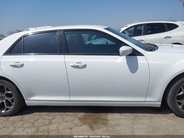 Aukcja sprzedaży 2017 Chrysler 300 300s, vin: 2C3CCABG5HH538547, numer aukcji: 44664162