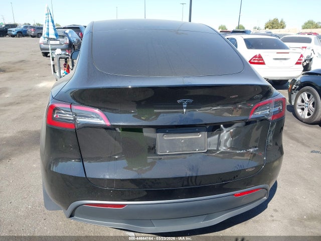 Продажа на аукционе авто 2023 Tesla Model Y Awd/long Range Dual Motor All-wheel Drive, vin: 7SAYGAEE9PF853455, номер лота: 44664164