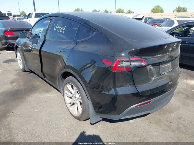 Продажа на аукционе авто 2023 Tesla Model Y Awd/long Range Dual Motor All-wheel Drive, vin: 7SAYGAEE9PF853455, номер лота: 44664164