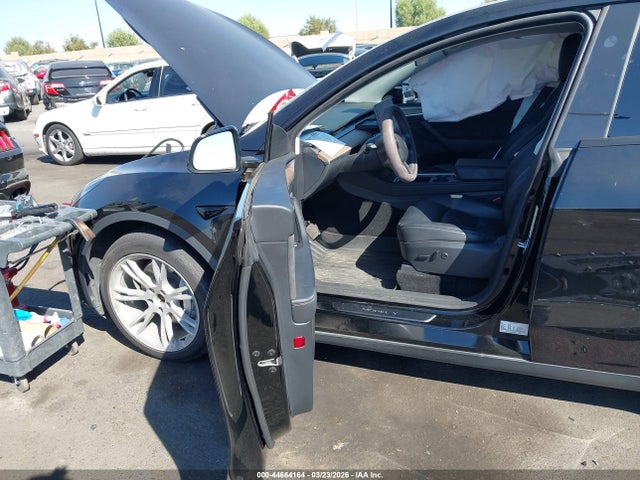 Продажа на аукционе авто 2023 Tesla Model Y Awd/long Range Dual Motor All-wheel Drive, vin: 7SAYGAEE9PF853455, номер лота: 44664164