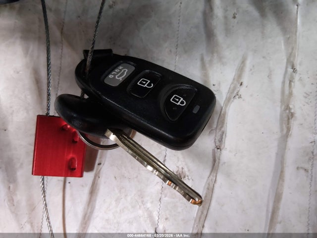 5NPD84LF8JH321077 Hyundai ELANTRA SEL