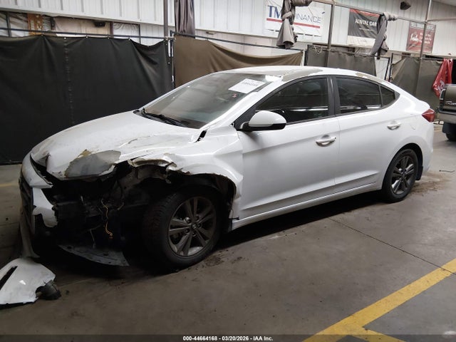 5NPD84LF8JH321077 Hyundai ELANTRA SEL