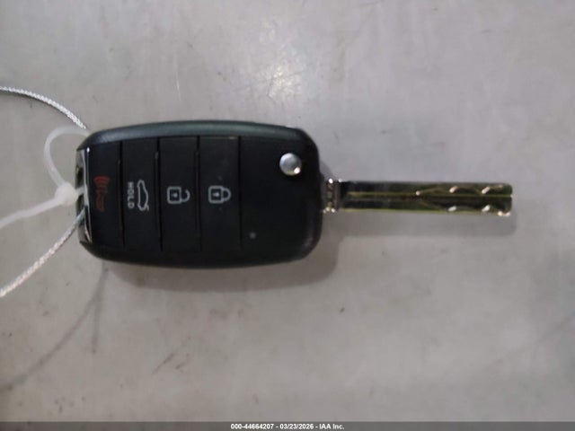 KIA Optima Lx 2015 KNAGM4A77F5652211 Image 11