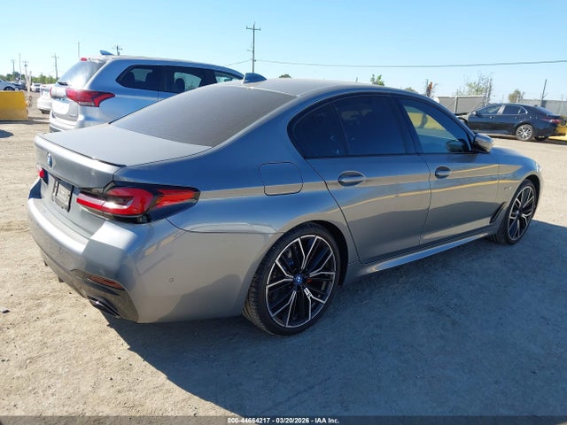 44664217 :رقم المزاد ، WBA13AG0XPCM16439 vin ، 2023 Bmw 530e مزاد بيع