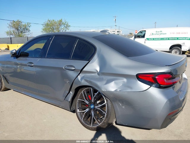 44664217 :رقم المزاد ، WBA13AG0XPCM16439 vin ، 2023 Bmw 530e مزاد بيع