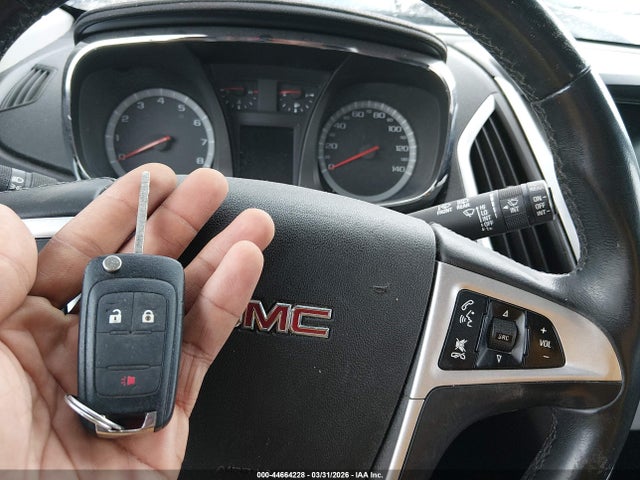 44664228 :رقم المزاد ، 2GKFLWEKXF6115546 vin ، 2015 Gmc Terrain Sle-2 مزاد بيع