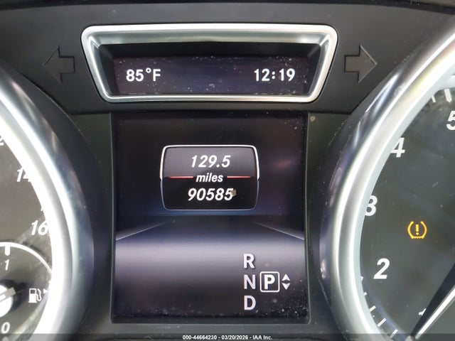 2015 Mercedes-benz Ml 350 4matic მანქანა იყიდება აუქციონზე, vin: 4JGDA5HB2FA463838, აუქციონის ნომერი: 44664230