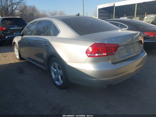 Aukcja sprzedaży 2012 Volkswagen Passat 2.5l Se, vin: 1VWBH7A34CC092961, numer aukcji: 44664234