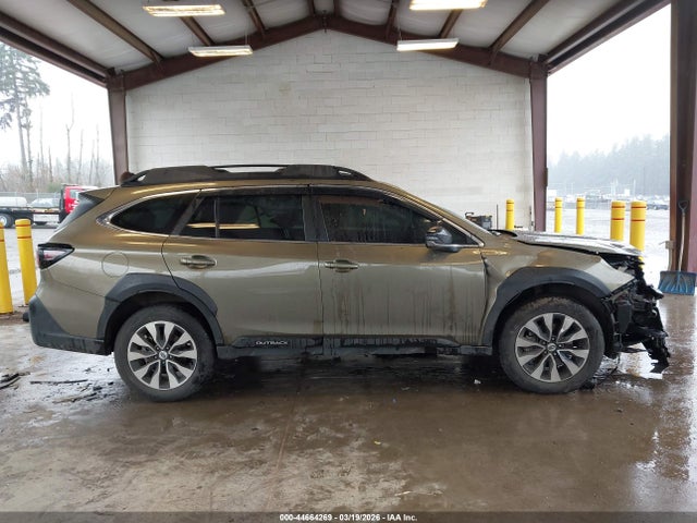 4S4BTANC6R3181170 Subaru Outback Limited