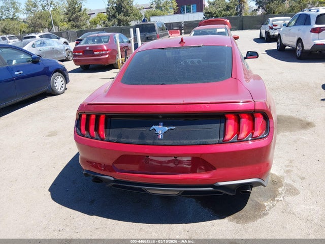 Ford Mustang Ecoboost Premium Fastback 2021 1FA6P8TH3M5112974 Image 17
