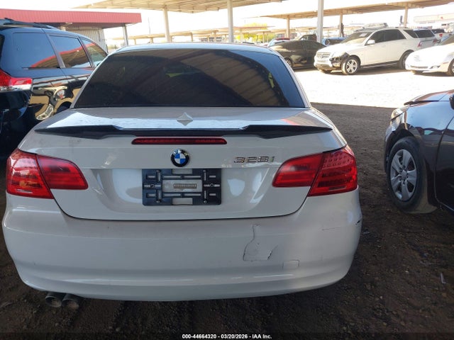 44664320 :رقم المزاد ، WBADW3C58BE540045 vin ، 2011 Bmw 328i مزاد بيع