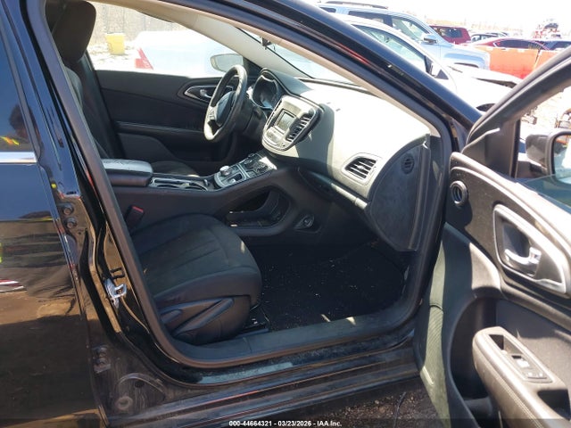 Aukcja sprzedaży 2015 Chrysler 200 Limited, vin: 1C3CCCAB7FN571328, numer aukcji: 44664321