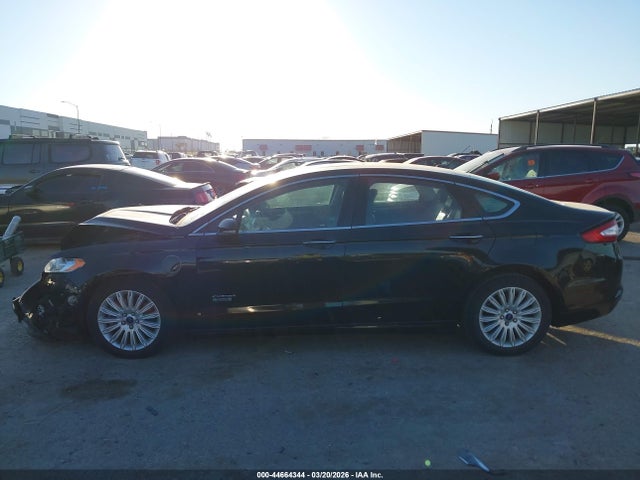 Продаж на аукціоні авто 2016 Ford Fusion Energi Se Luxury, vin: 3FA6P0PU1GR202053, номер лоту: 44664344