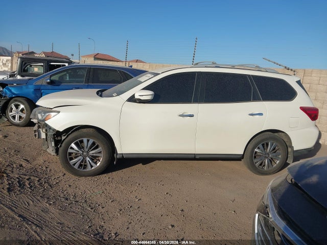 5N1DR2MN8HC636681 Nissan Pathfinder Sv
