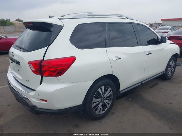 5N1DR2MN8HC636681 Nissan Pathfinder Sv
