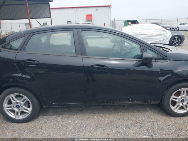 2019 Ford Fiesta Se მანქანა იყიდება აუქციონზე, vin: 3FADP4BJ0KM123796, აუქციონის ნომერი: 44664391
