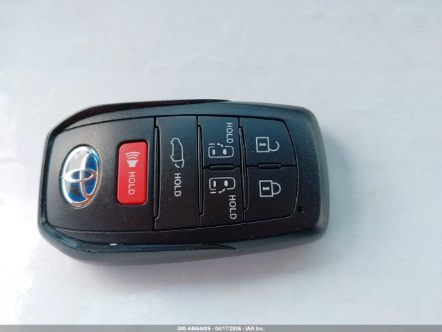 Aukcja sprzedaży 2022 Toyota Sienna Xle, vin: 5TDYRKEC5NS105421, numer aukcji: 44664406