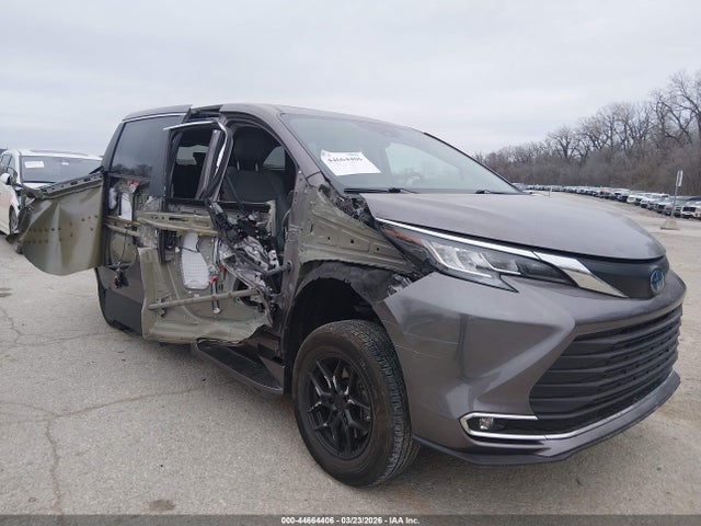 Aukcja sprzedaży 2022 Toyota Sienna Xle, vin: 5TDYRKEC5NS105421, numer aukcji: 44664406