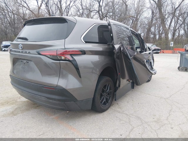 Aukcja sprzedaży 2022 Toyota Sienna Xle, vin: 5TDYRKEC5NS105421, numer aukcji: 44664406