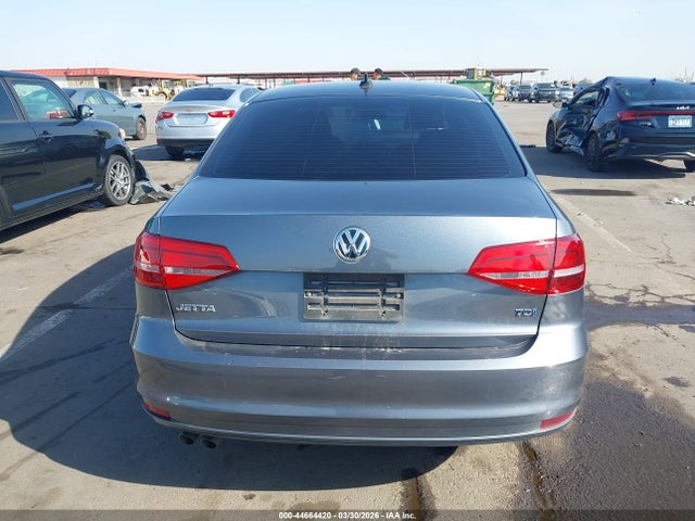 3VWLA7AJ9FM422359 Volkswagen Jetta 2.0l Tdi S