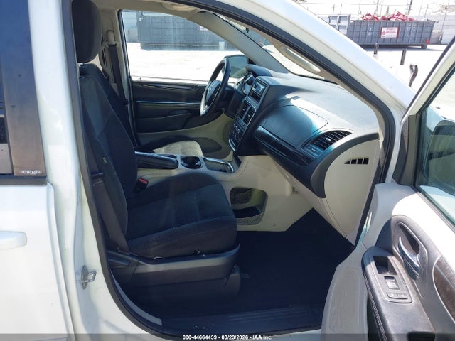 2C4RDGCG2GR354275 Dodge Grand Caravan Sxt