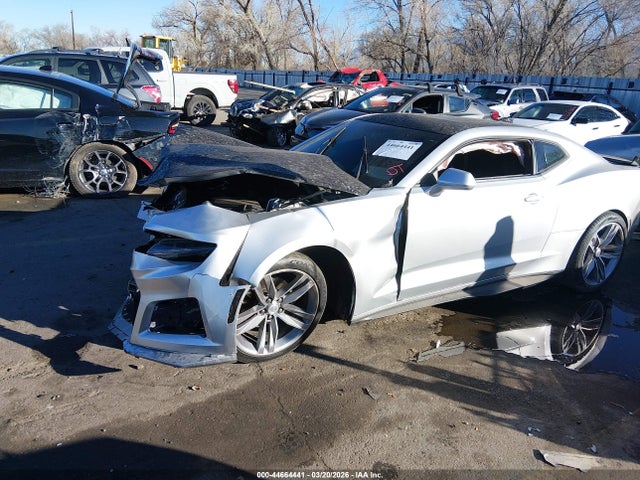 1G1FB1RS2J0114087 Chevrolet Camaro 1lt