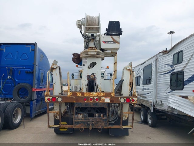 Продажа на аукционе авто 2015 Freightliner M2 106 Medium Duty, vin: 3ALKCYCY7FDGL1688, номер лота: 44664451
