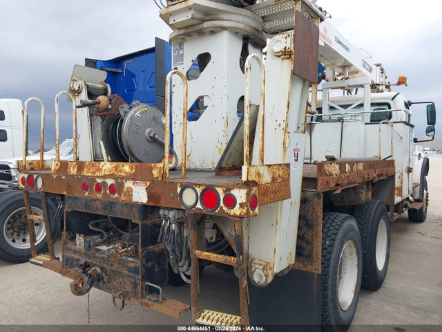 Продажа на аукционе авто 2015 Freightliner M2 106 Medium Duty, vin: 3ALKCYCY7FDGL1688, номер лота: 44664451