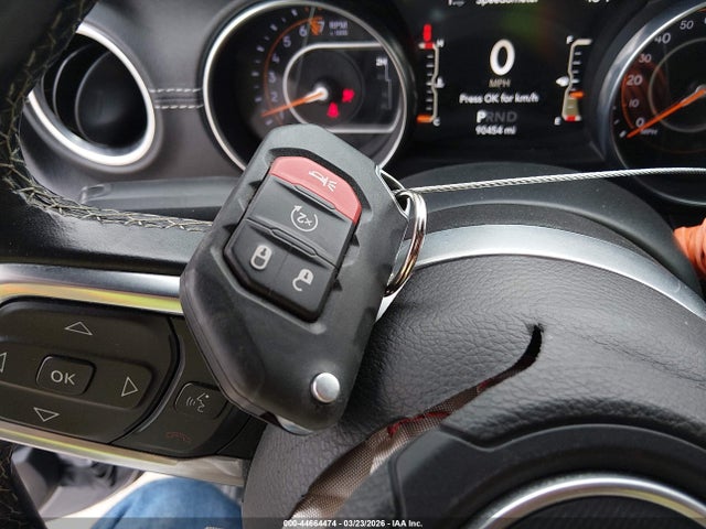 2019 JEEP WRANGLER UNLIMITED 1C4HJXEG3KW633946 Photo 10