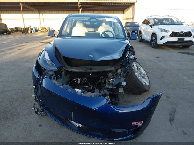 7SAYGDEE0RF068391 Tesla Model Y Long Range Dual Motor All-wheel Drive
