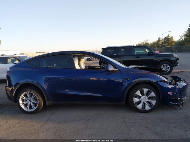 7SAYGDEE0RF068391 Tesla Model Y Long Range Dual Motor All-wheel Drive