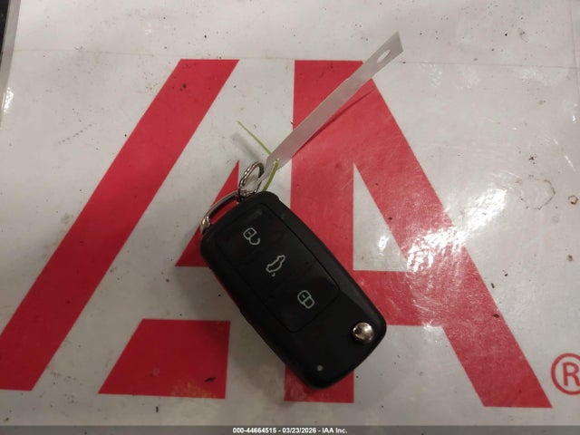 2013 Volkswagen Passat 2.5l S მანქანა იყიდება აუქციონზე, vin: 1VWAP7A31DC034340, აუქციონის ნომერი: 44664515
