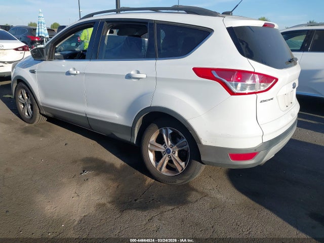 1FMCU0GXXEUD01763 Ford ESCAPE SE