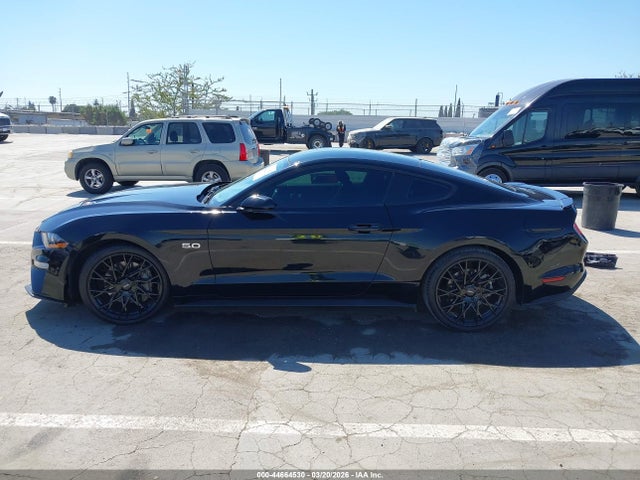 44664530 :رقم المزاد ، 1FA6P8CF0J5145196 vin ، 2018 Ford Mustang Gt مزاد بيع