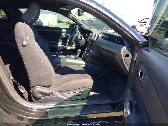 44664530 :رقم المزاد ، 1FA6P8CF0J5145196 vin ، 2018 Ford Mustang Gt مزاد بيع