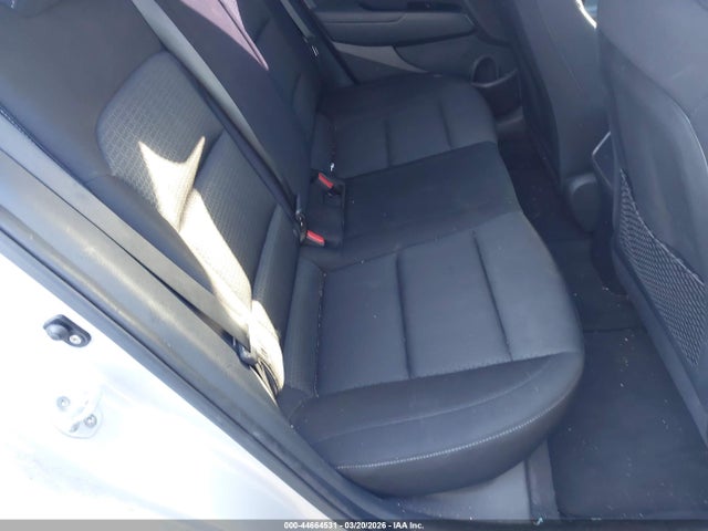 KMHD84LF0HU237430 Hyundai Elantra Value Edition
