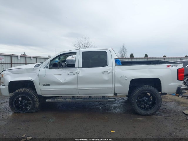 3GCUKREC7JG570108 Chevrolet Silverado 1500 2lt