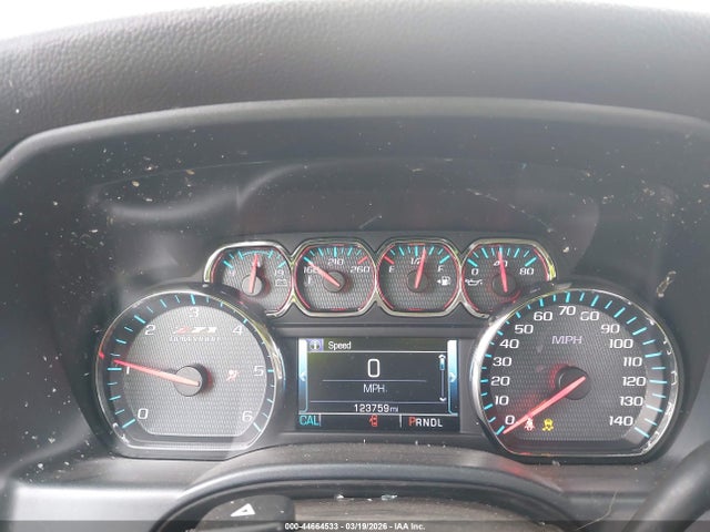 3GCUKREC7JG570108 Chevrolet Silverado 1500 2lt