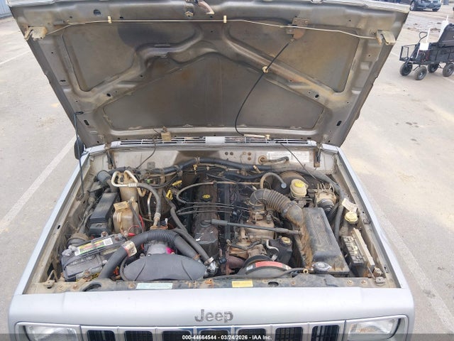 Aukcja sprzedaży 2001 Jeep Cherokee Limited, vin: 1J4FF68S01L526463, numer aukcji: 44664544